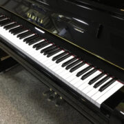 中古アップライトピアノ　YAMAHA YU33