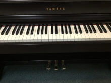 中古電子ピアノ　YAMAHA Clavinova CLP-645R