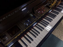 中古アップライトピアノ　YAMAHA U300